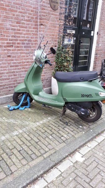 Gestolen Scooter AGM DJB48B