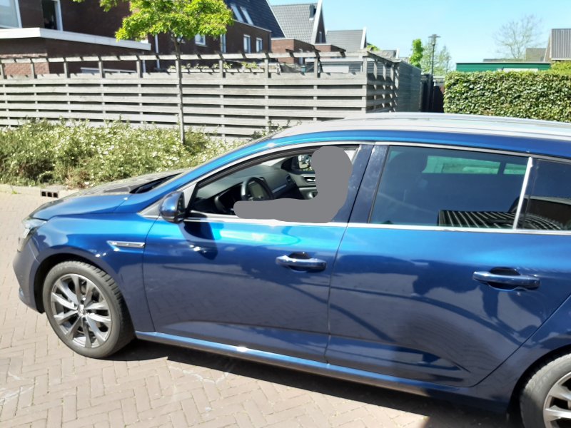 #Gestolen #Auto! Deze #RENAULT met kenteken SH-350-K is gestolen in Linksbuitenstraat, #Kudelstaart, Nederland op 17-03-2021.