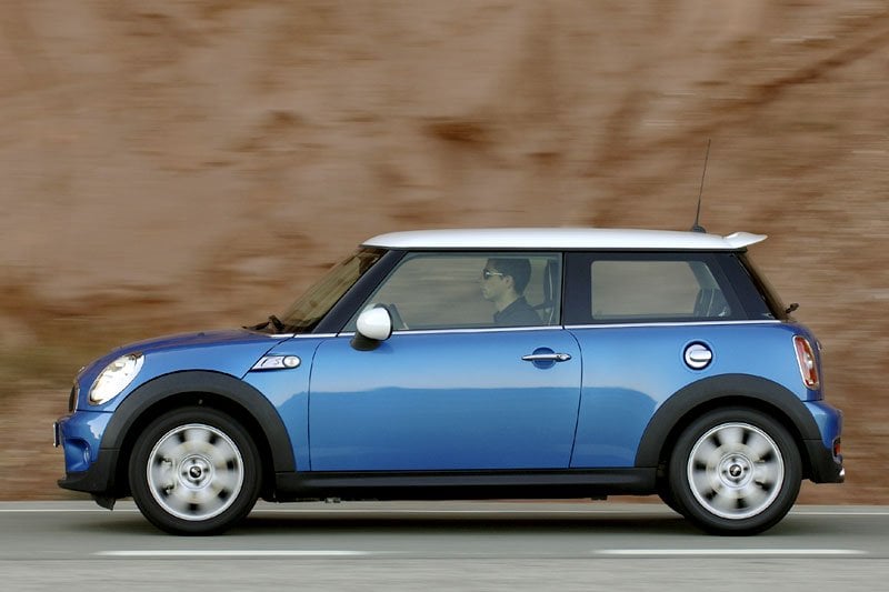 #Gestolen #Auto! Deze #MINI met kenteken KT-937-L is gestolen in Wackersstraat, #Eygelshoven, Netherlands op 03-08-2021.
