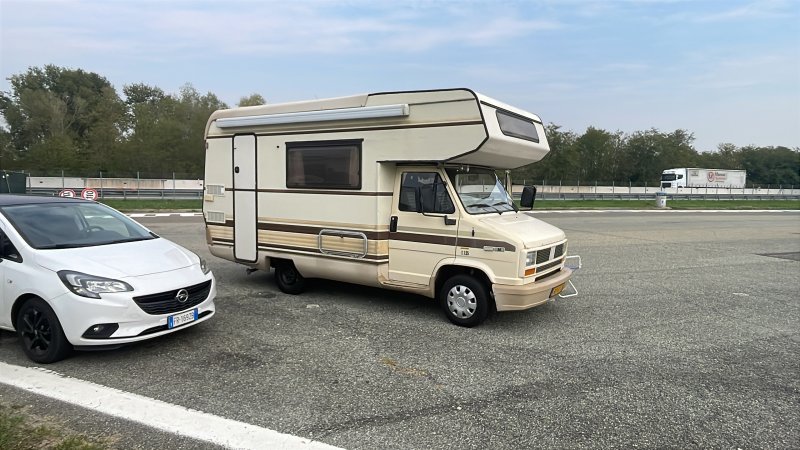 Gestolen Camper FIAT RP87ZB